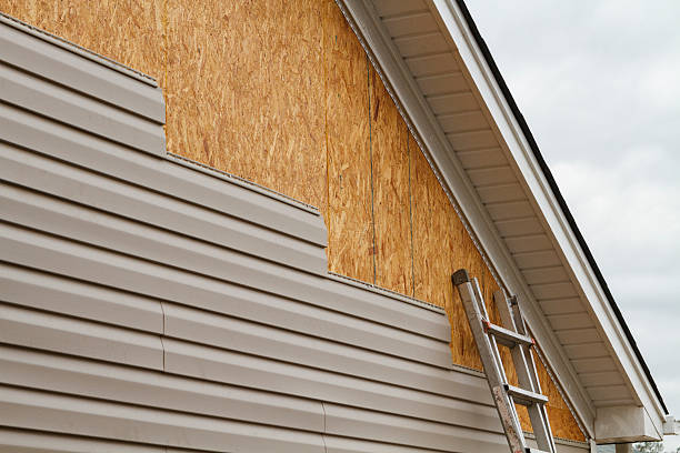 24/7 Emergency Siding Repair experts in Hartville, OH